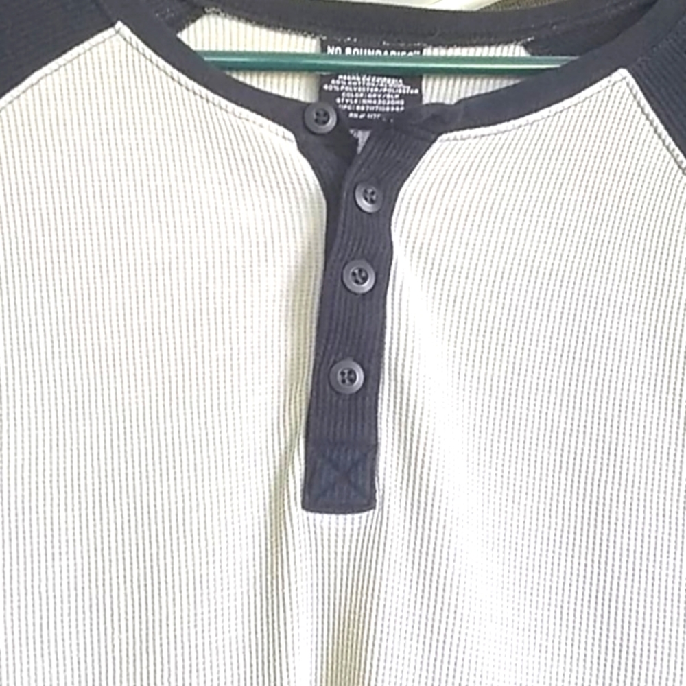 Henley 4 button pullover - Picture 2 of 5